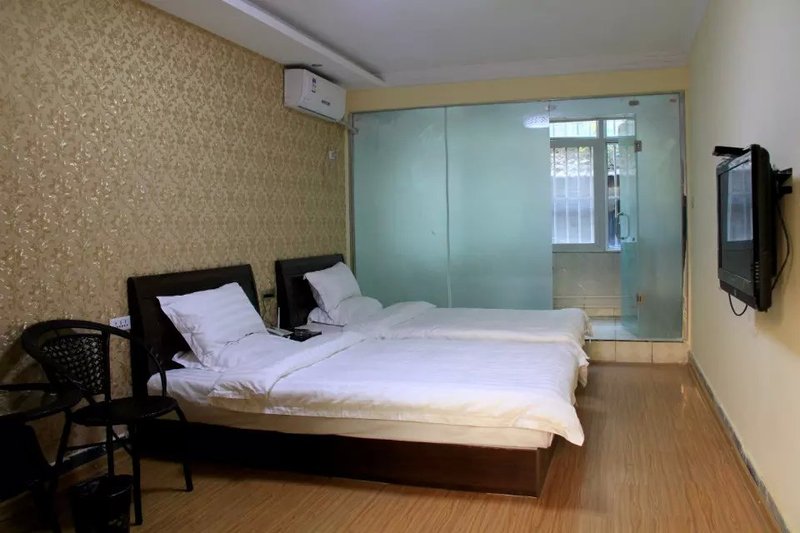 huashanyuquanshangwujiudianGuest Room