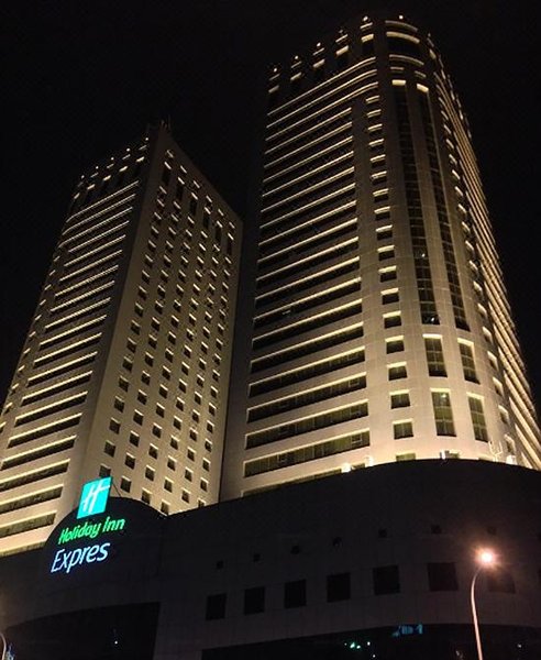 Holiday Inn Express Tianjin City Centre Over view