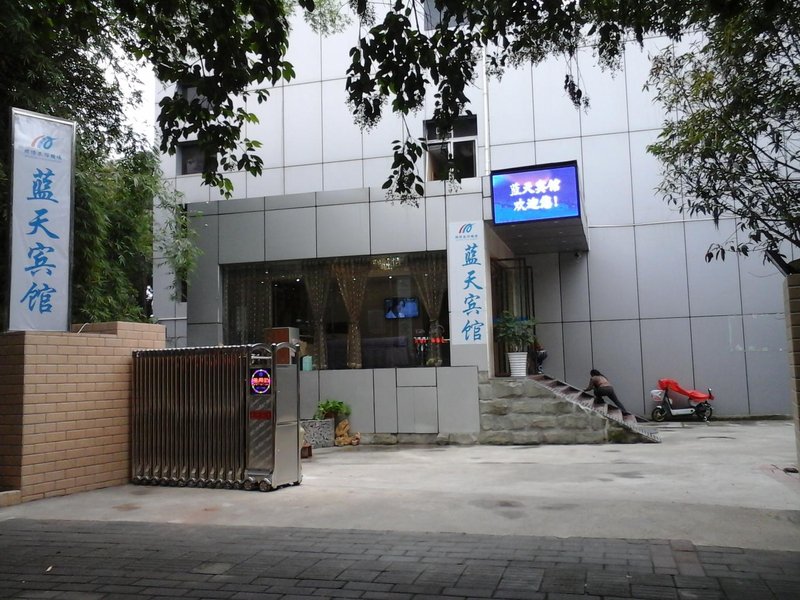 blue sky hotelOver view