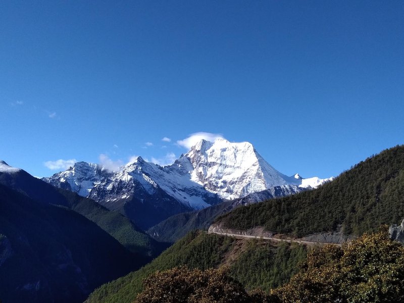 稻城亚丁扎西空墅藏文化主题酒店