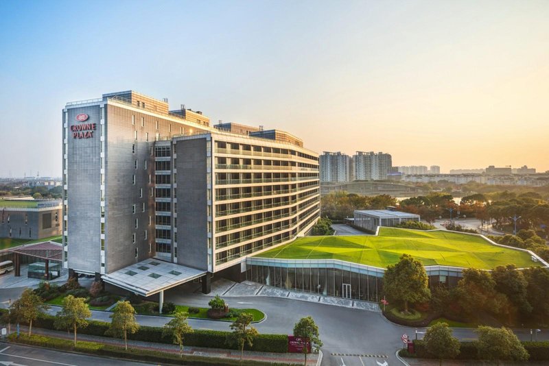 Crowne Plaza Shanghai Xiayang Lake Over view