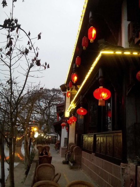 Shunhe Inn Over view