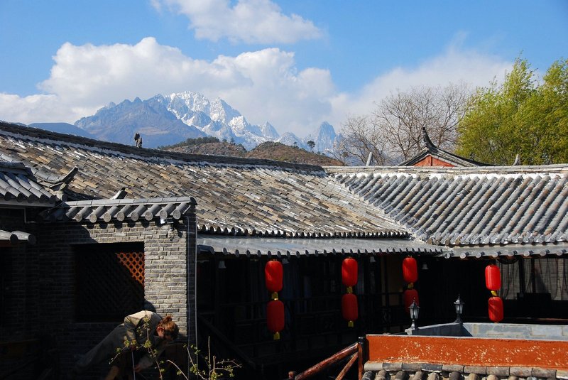 Lijiang Lazy Tiger Inn Over view