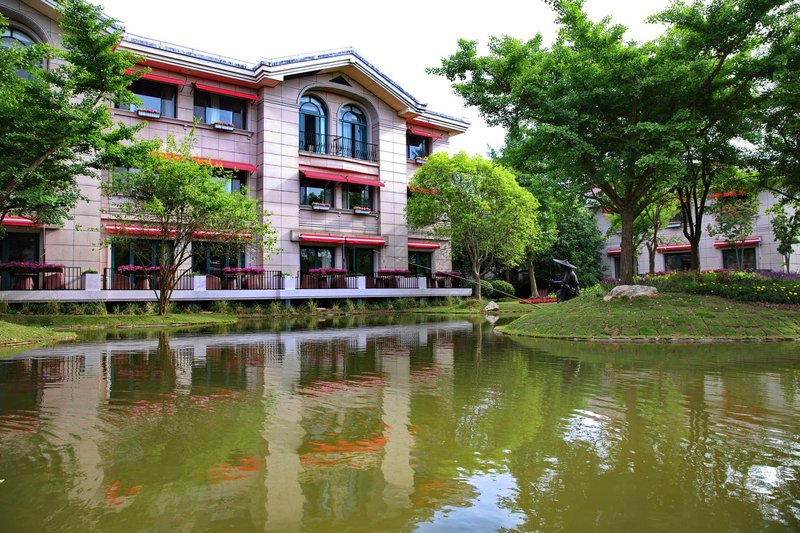 Oriental Land Hotel Over view