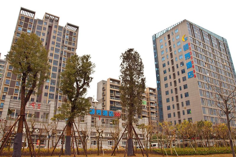 Fuzhou Lingxiu Hotel Over view