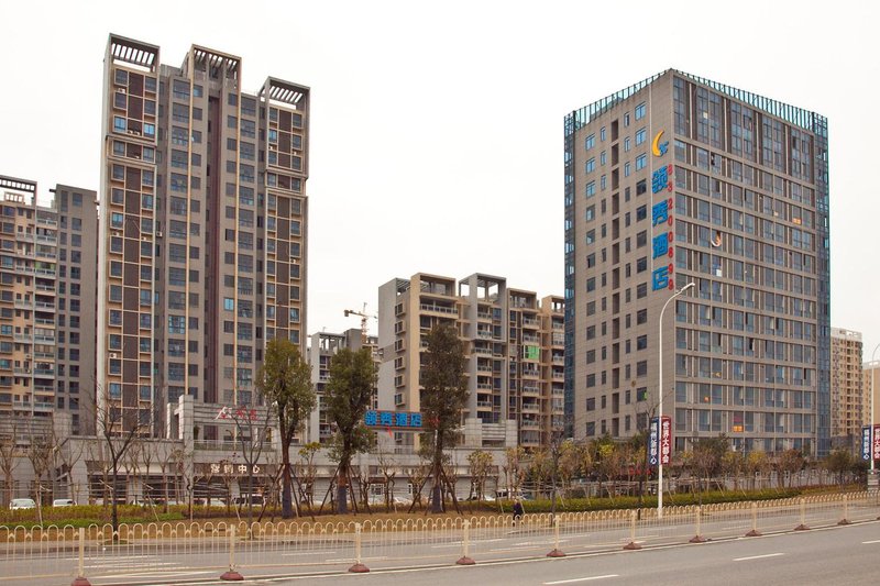 Fuzhou Lingxiu Hotel Over view