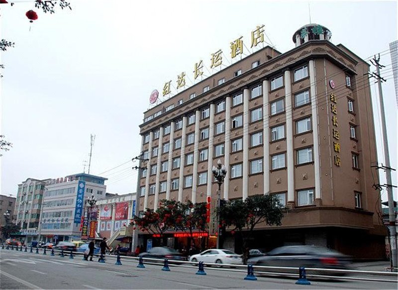 Super 8 Boutique Hotel (Chongzhou Tang'an West Road store) over view