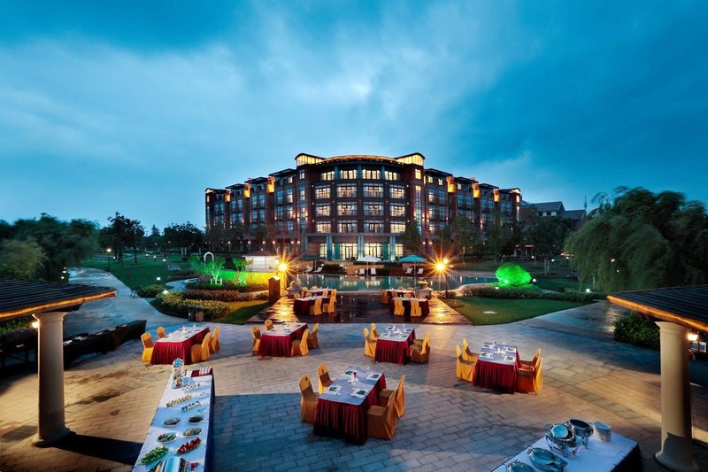 Suzhou Yangcheng Island Hotel Over view