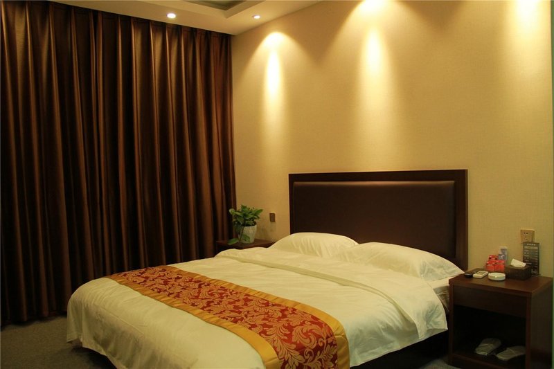 CHUN  CHENG HOTELGuest Room