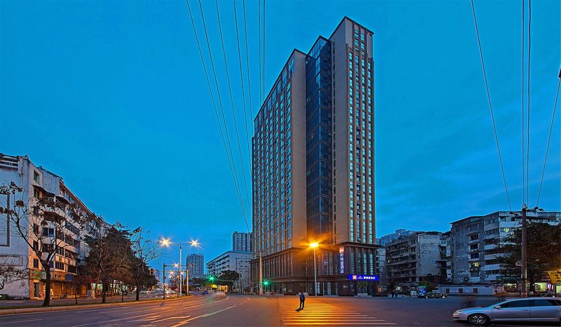 成都斯维登酒店式公寓(宽窄巷子华润峰锦店)外景图