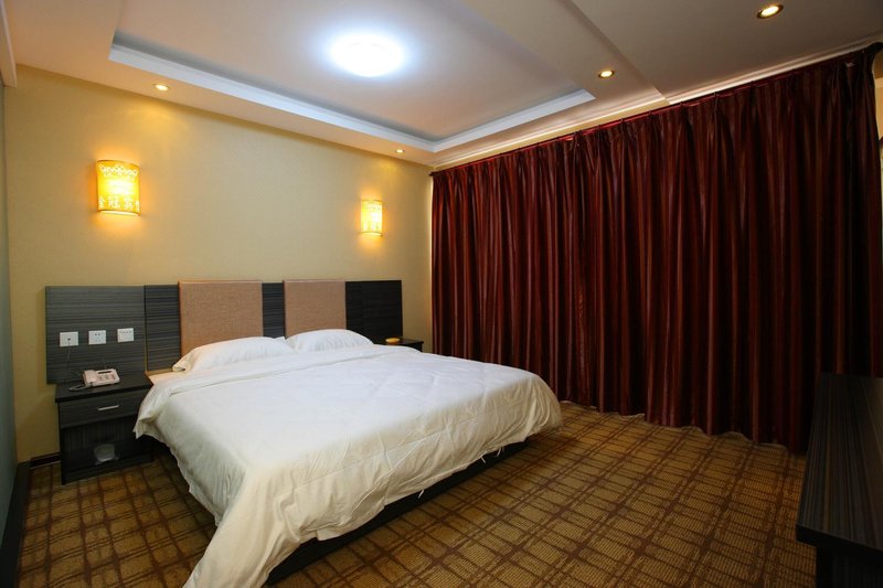 速8连锁酒店(长春火车站珠江店) (原长春金冠商