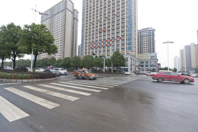 Ailvxing Theme Hotel (Zhuzhou Gongda Branch) Over view