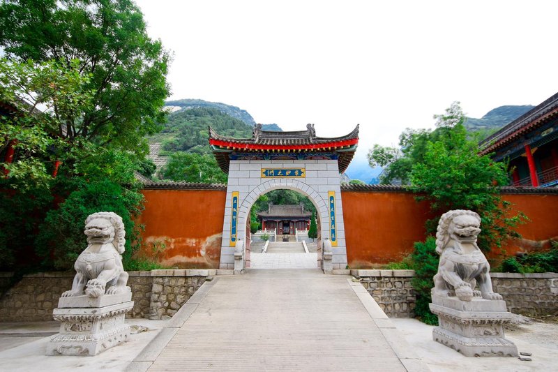 Huashan Ruyi InnOver view