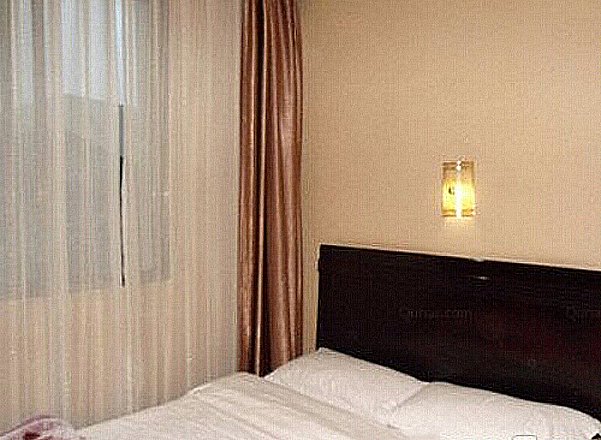 Minzi Hotel Guest Room