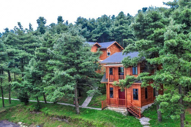 Xue Shan HotelOver view