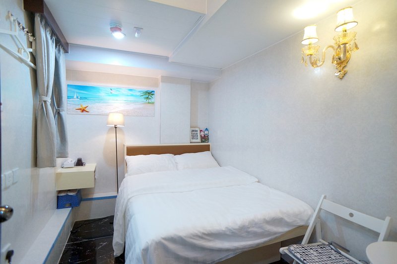 Wan Yue Hotel HK Guest Room