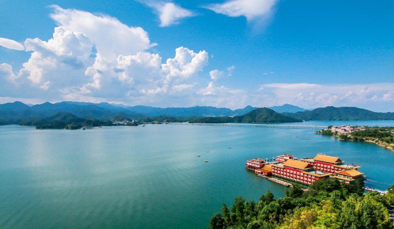 Guanhu Holiday Apartment Qiandao Lake Over view