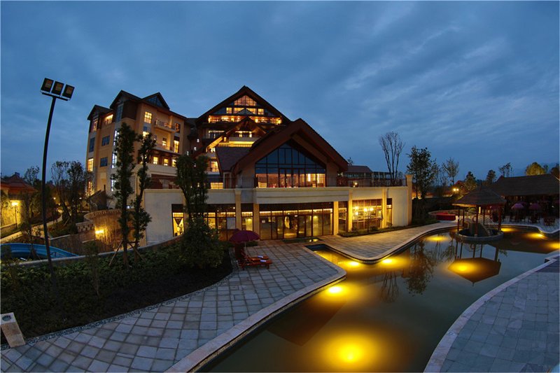 Heyuezhuang Country Hot Spring Hotel Over view