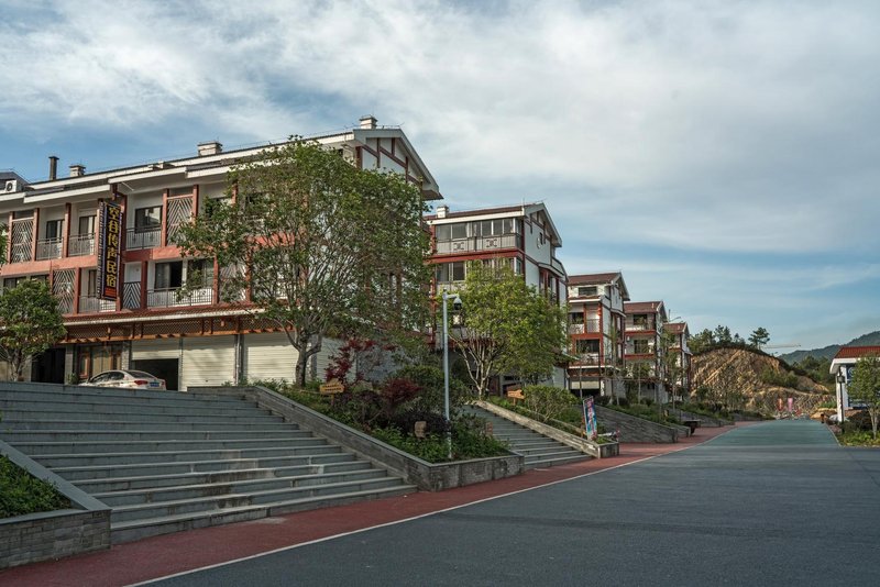 Konggu Chuansheng Hostel Over view