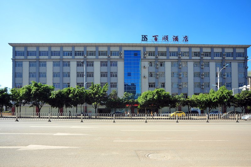 Baishun Hotel Over view