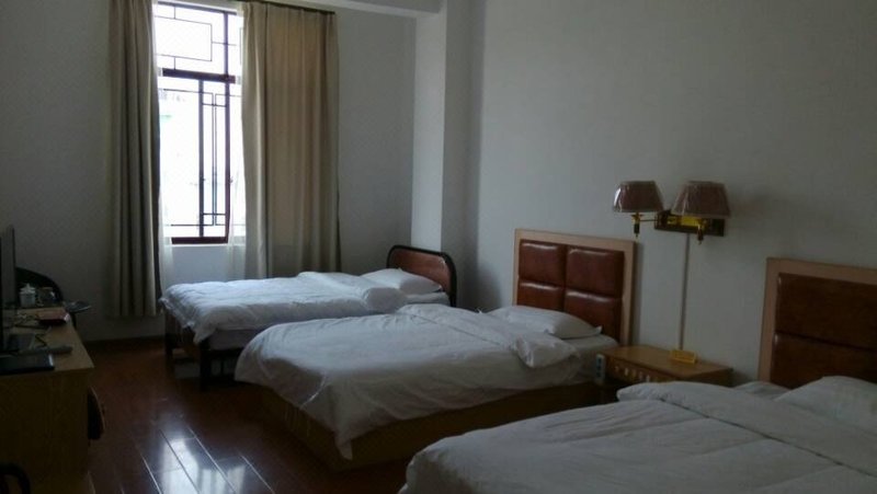 Tengchong Huiding Hotel Guest Room