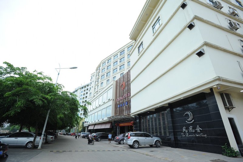 Fenghuangcheng Hotel Over view