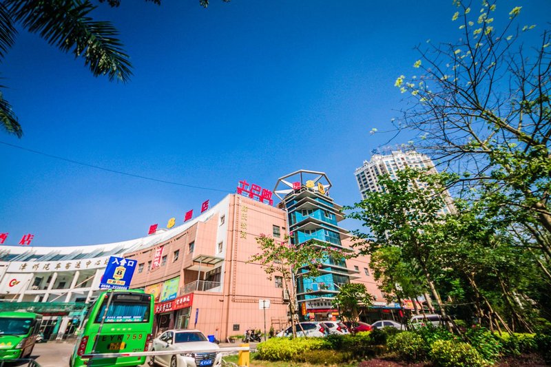 Super 8 hotel  Over view