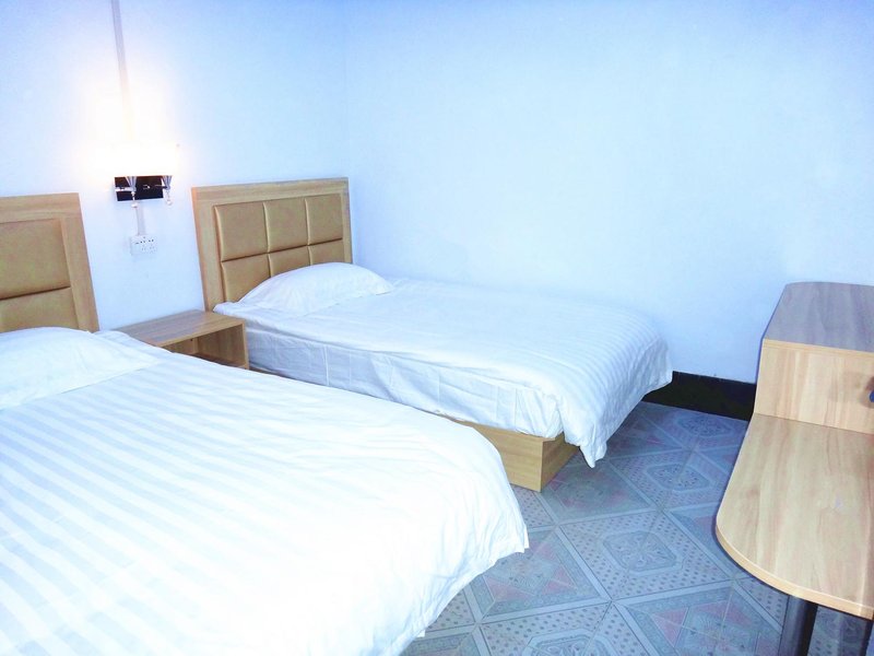 Luoyang Chengmenwai Youth Hostel Guest Room