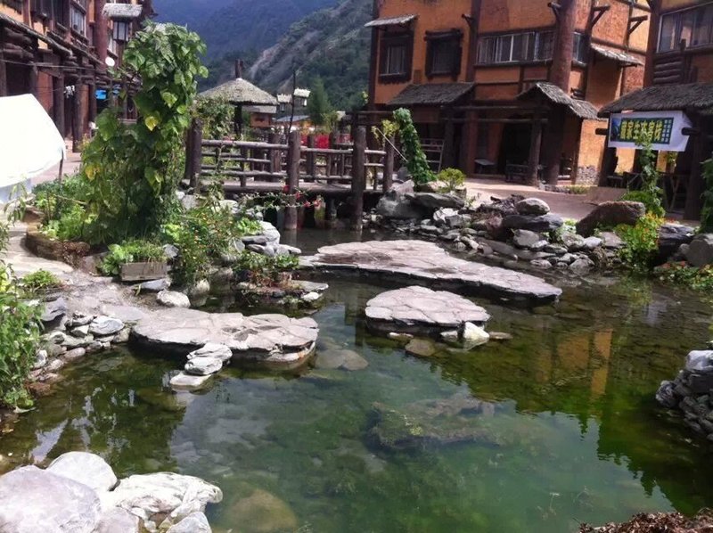 Wenchuan Wolong InnOver view