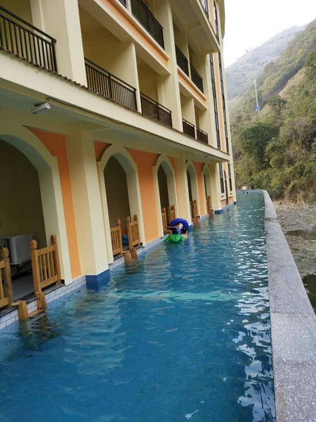 HOT SPRING HOTEL OF YUAN JIANG Over view