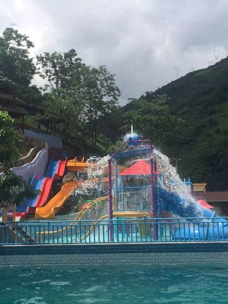 HOT SPRING HOTEL OF YUAN JIANG Over view