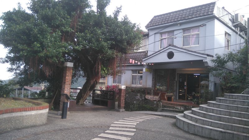 Sunday Inn 酒店外观