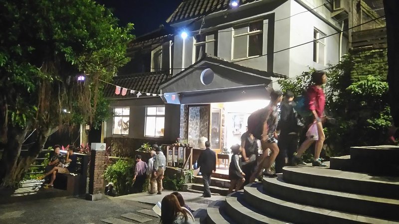 Sunday Inn 酒店外观