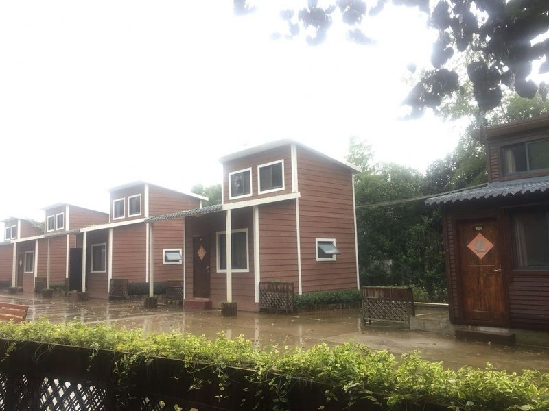 Fengya ShanzhuangOver view