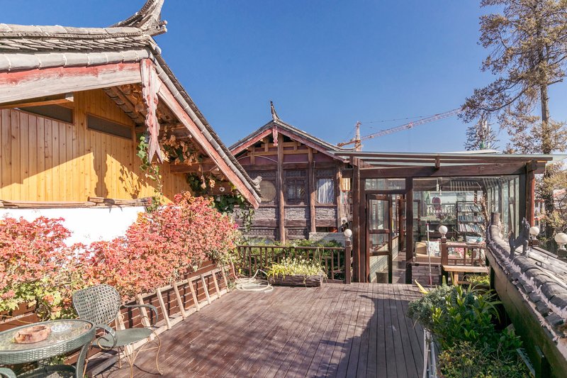 South Path Inn Over view