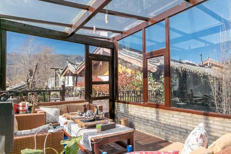 South Path Inn Over view