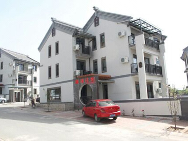 Xingang Zhuangyuan Farm House Over view