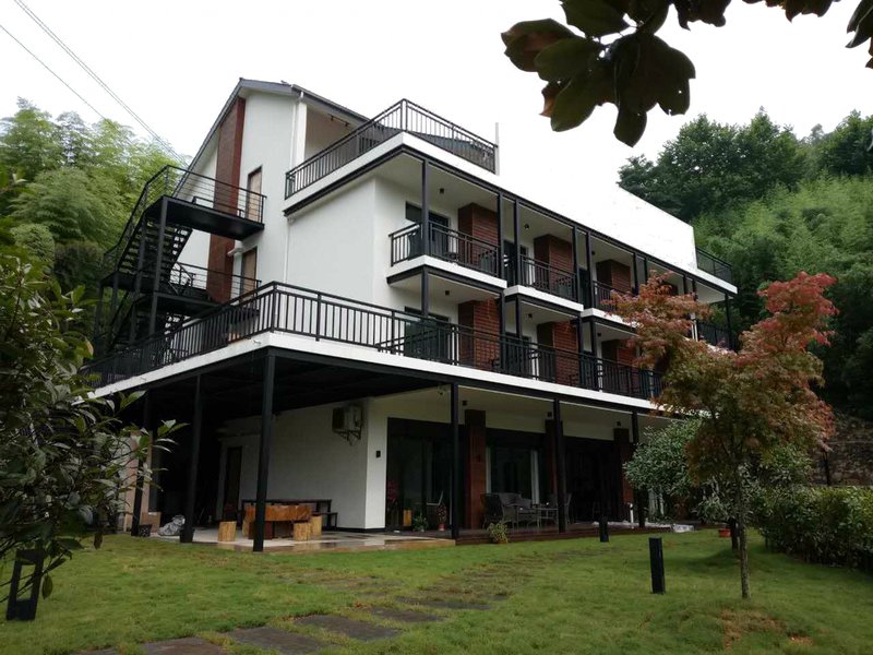 Mogan garden hotelOver view