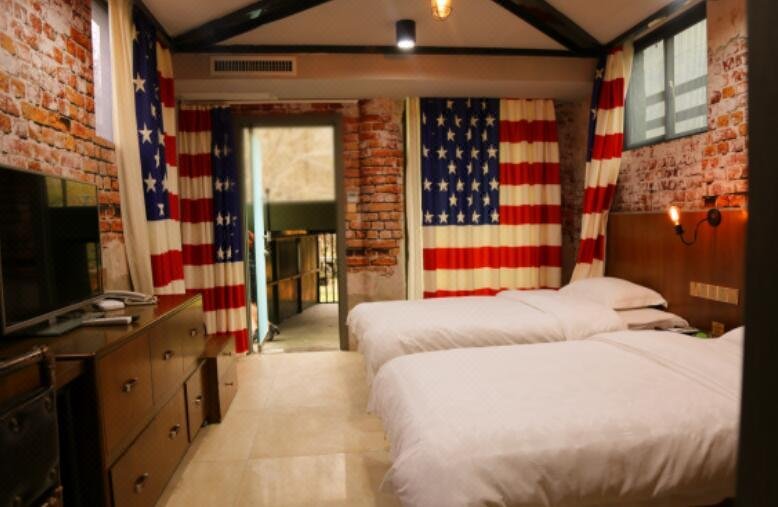 Stilwell Town Hotel Guest Room