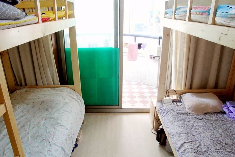 Qingdao Green Apple Youth Inn Guest Room