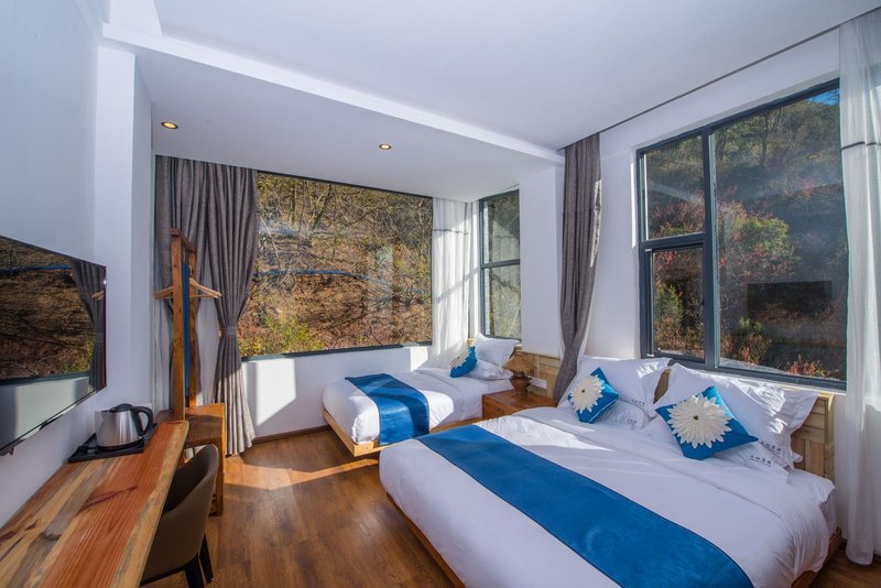 Flora Inn Baiyin Diguo Lake View InnGuest Room