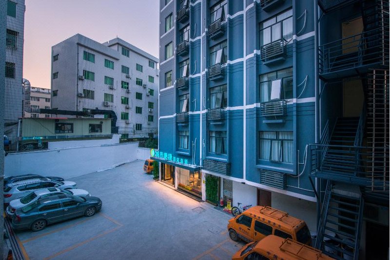 chengsbianjielianzhoushifudian Over view