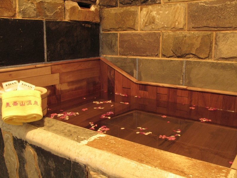 Meilun Mountain Spa Mountain Retreat 休闲