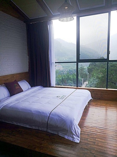 Dongjiang Lake Senlinli CampGuest Room