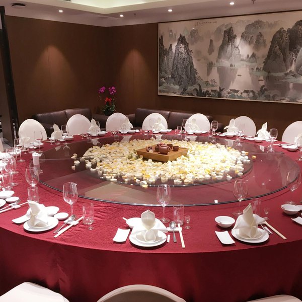 Wanda Holiday Hotel (Harbin Central Avenue) Restaurant