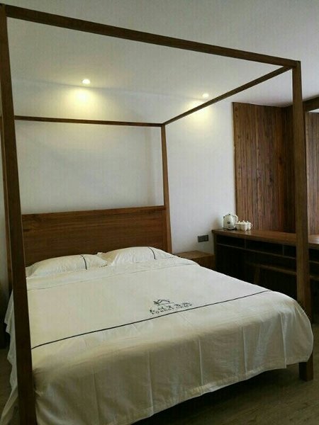 Dongjiang Lake Senlinli CampGuest Room