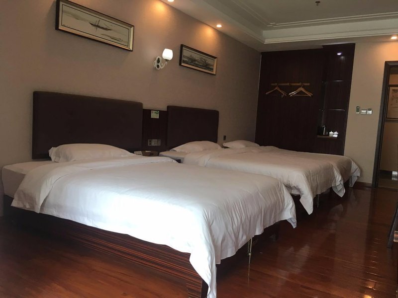 Chunrun Health Hotel Guest Room