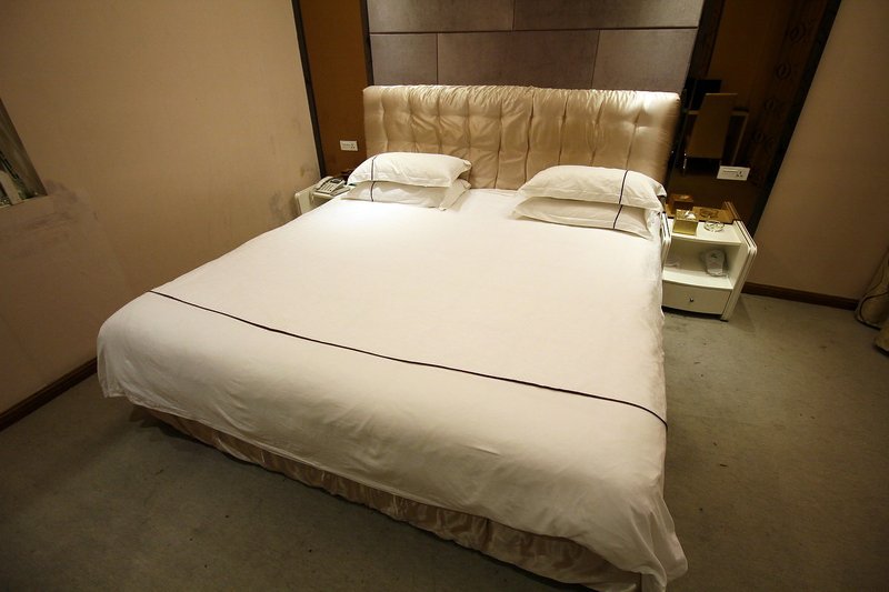 Jianpu Themed Hotel Guest Room