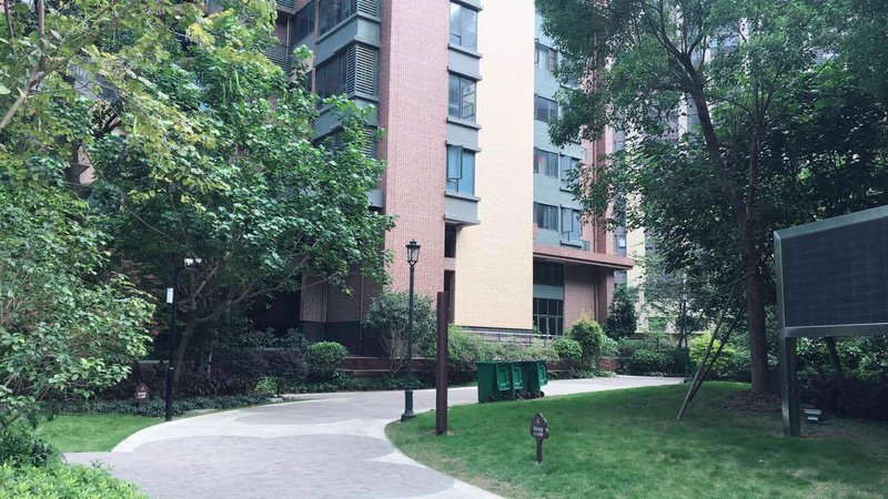 nnlczjhotelOver view