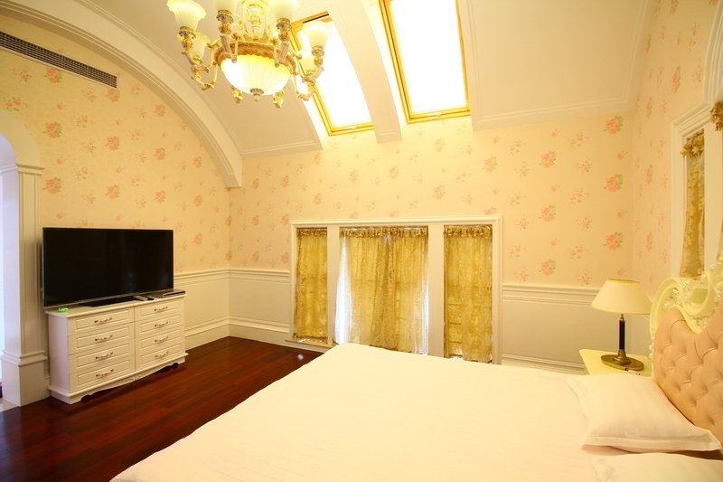 Jiangnan garden Guest Room